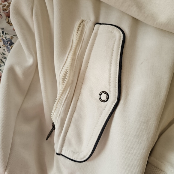 Marc Ecko Cut & Sew White Vintage Jacket SZ Med - Picture 3 of 6